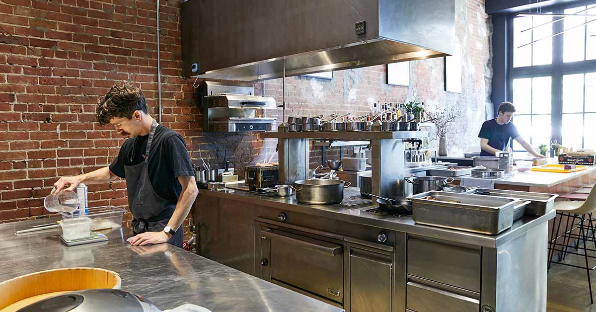 Kitchen and restaurant equipment